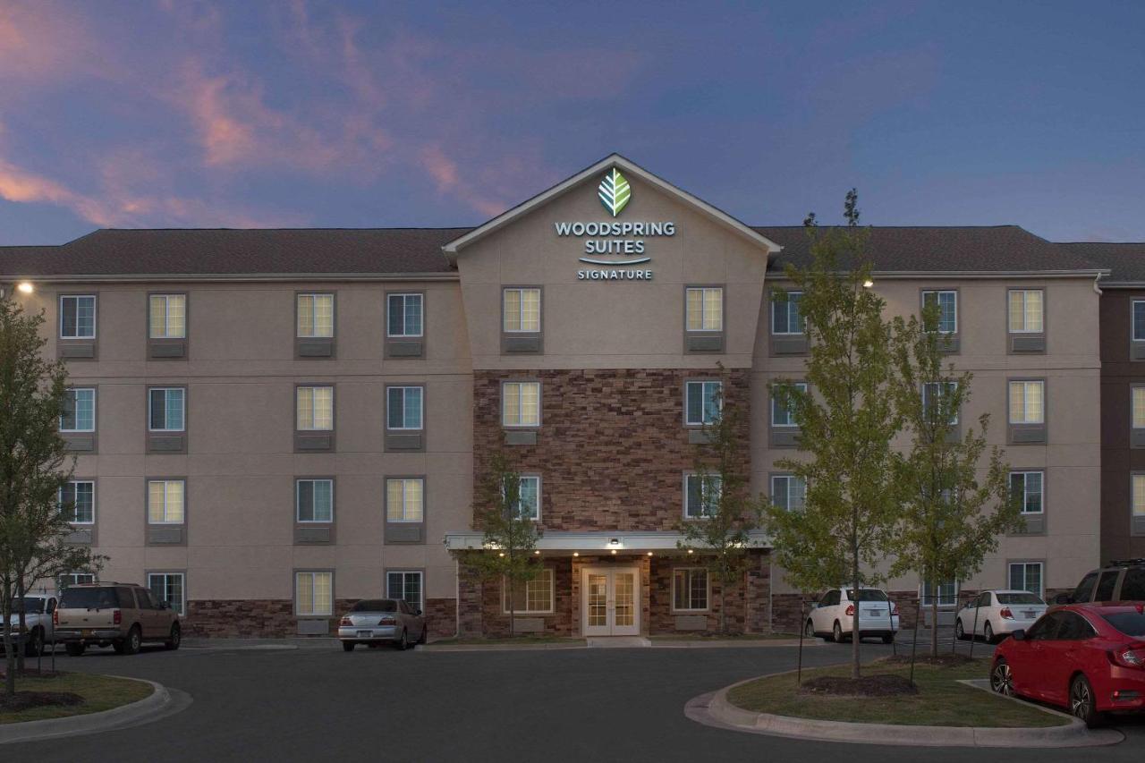 Queen Room Two Queen Beds Accessible or Non-Smoking